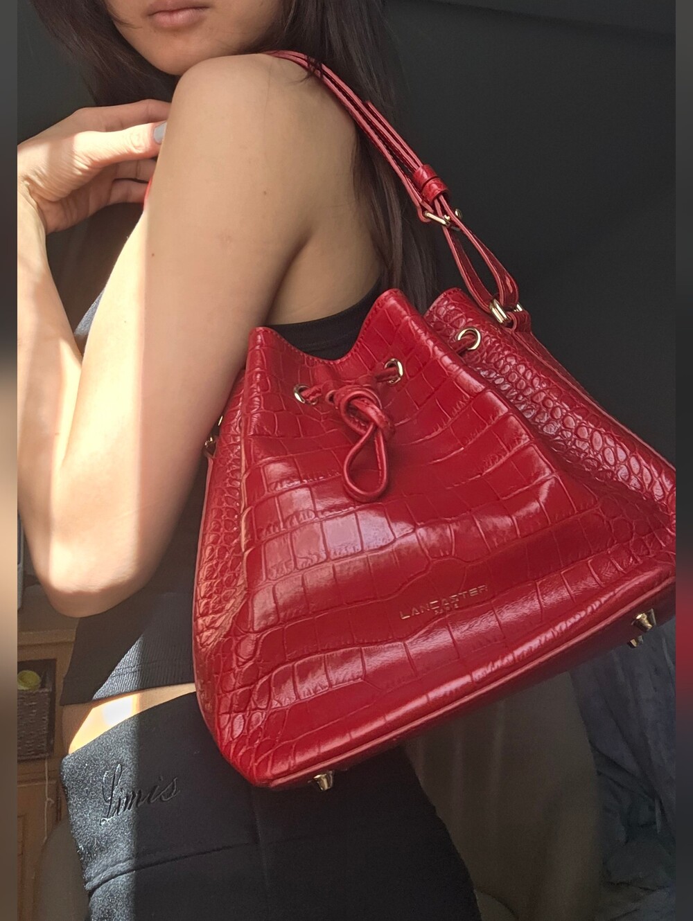Lancaster Red Bag - Picture 3 of 8